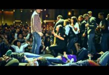 Ese abantu tubona bikubita hasi mu gihe bari gusengerwa bagushwa n’iki?